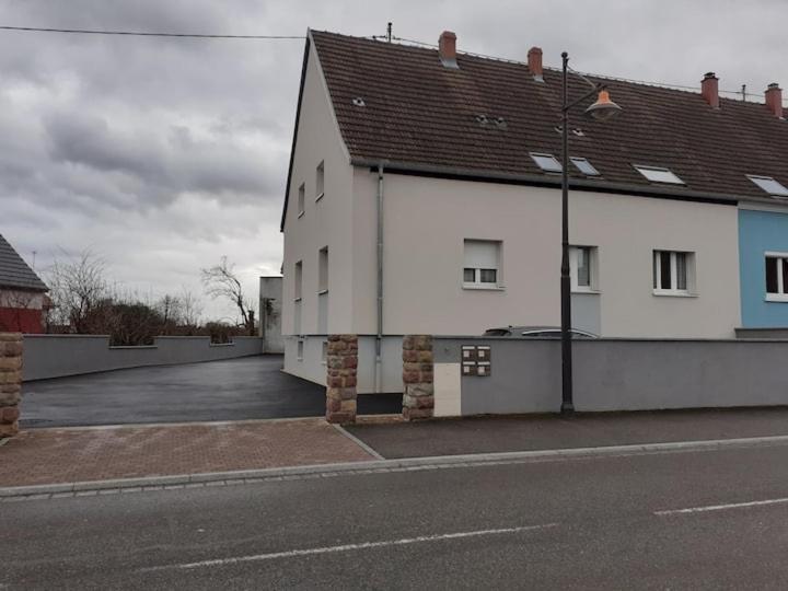 Apartament Court Sejour Houssen Zewnętrze zdjęcie